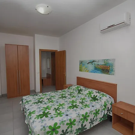 Itinera Aparthotel *